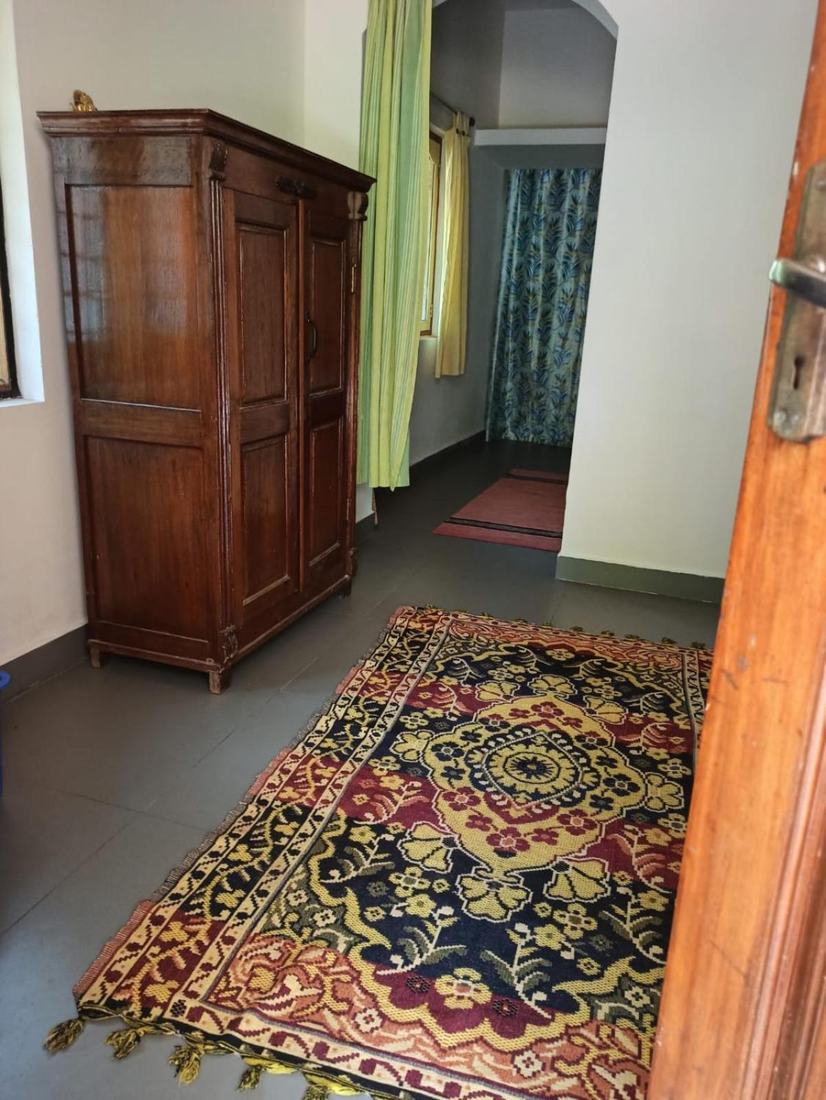 Lotus Garden Guest House 오로빌 외부 사진